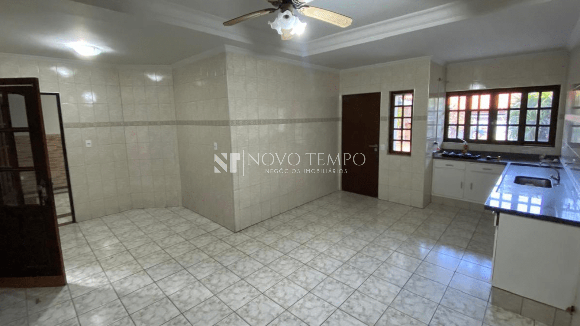 sobrado-à-venda-bairro-pinhal-cabreúva-sp-novo-tempo-negócios-imobiliários3